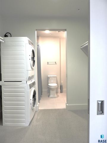 421 N Phillips Ave Apt 406, Sioux Falls, SD 57104
