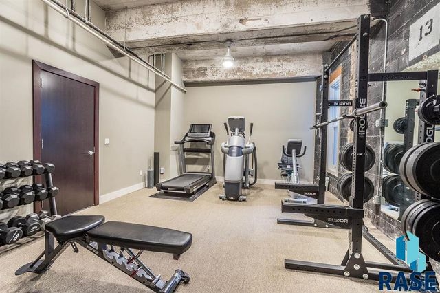 421 N Phillips Ave Apt 406, Sioux Falls, SD 57104