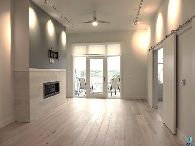 421 N Phillips Ave Apt 406, Sioux Falls, SD 57104