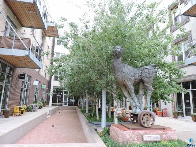 421 N Phillips Ave Apt 406, Sioux Falls, SD 57104
