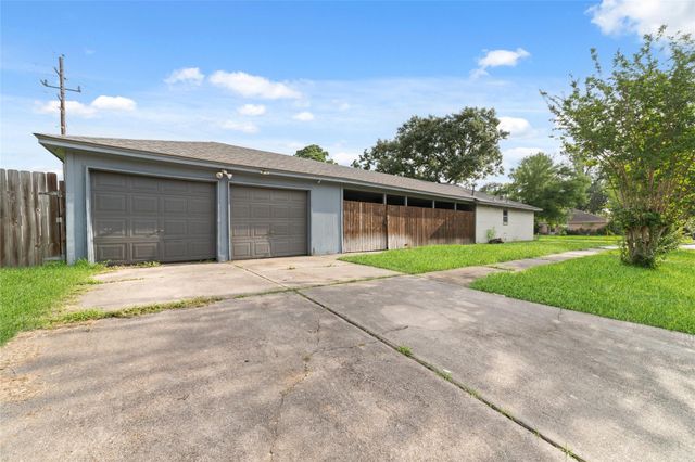 23303 Canyon Lake Drive, Spring, TX 77373