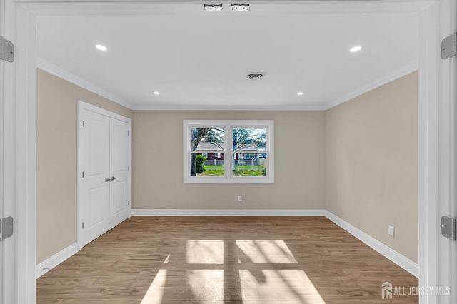 3 Pembroke Lane, Toms River, NJ 08757