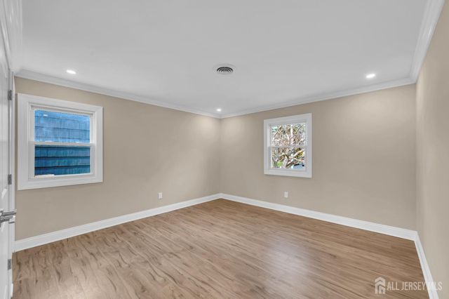 3 Pembroke Lane, Toms River, NJ 08757