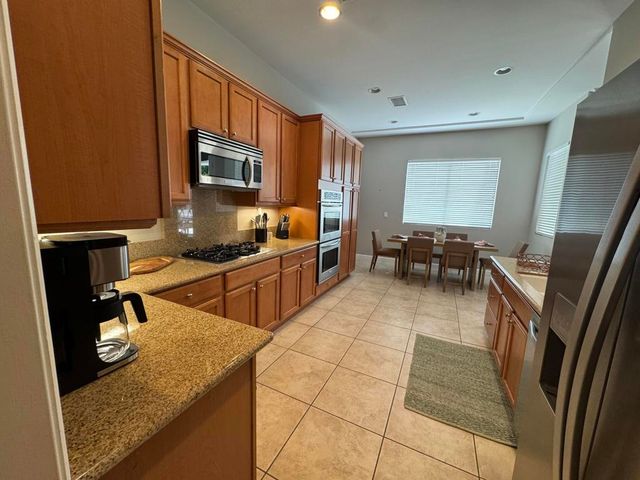 105 Rubino Court, Palm Desert, CA 92211