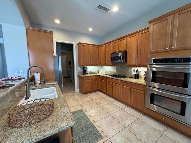 105 Rubino Court, Palm Desert, CA 92211
