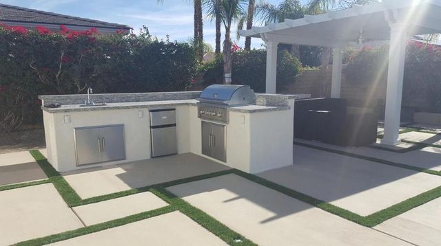 105 Rubino Court, Palm Desert, CA 92211