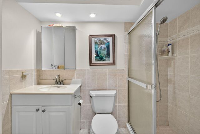 111 Shore Court 301, North Palm Beach, FL 33408