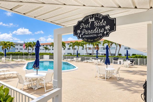 111 Shore Court 301, North Palm Beach, FL 33408