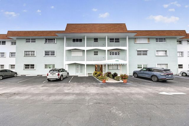 111 Shore Court 301, North Palm Beach, FL 33408
