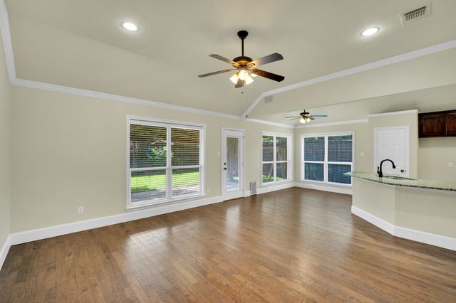 1631 Ross Drive, Midlothian, TX 76065