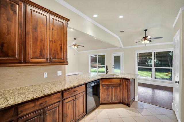 1631 Ross Drive, Midlothian, TX 76065