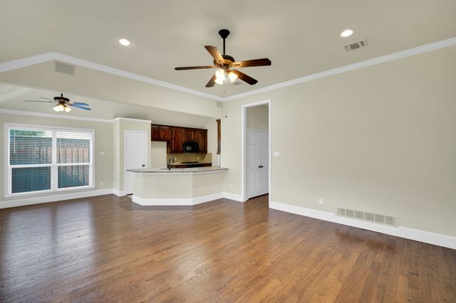 1631 Ross Drive, Midlothian, TX 76065
