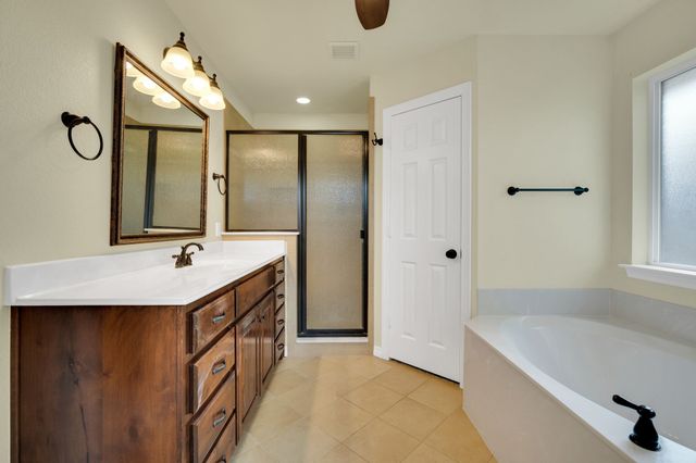 1631 Ross Drive, Midlothian, TX 76065