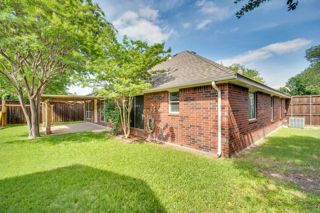 1631 Ross Drive, Midlothian, TX 76065