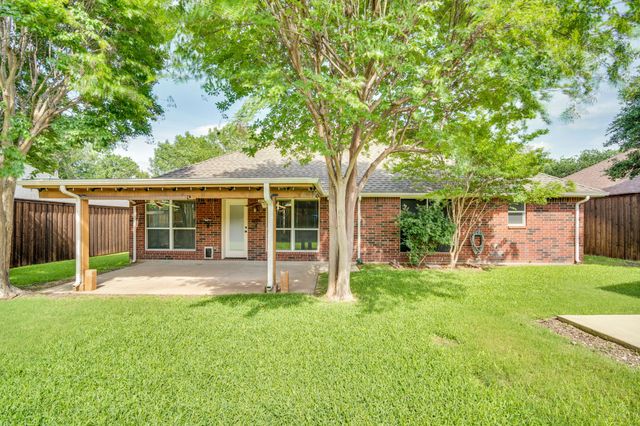 1631 Ross Drive, Midlothian, TX 76065