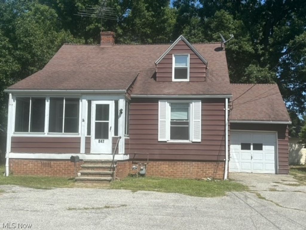 847 Lloyd Road, Wickliffe, OH 44092