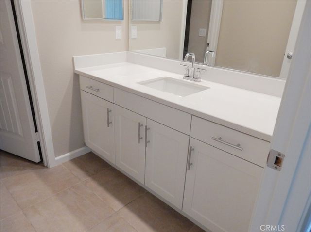 460 N Pinewood, Rialto, CA 92376