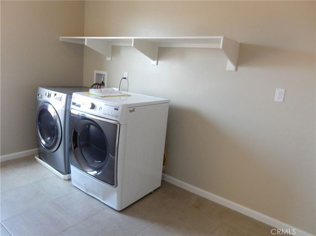 460 N Pinewood, Rialto, CA 92376