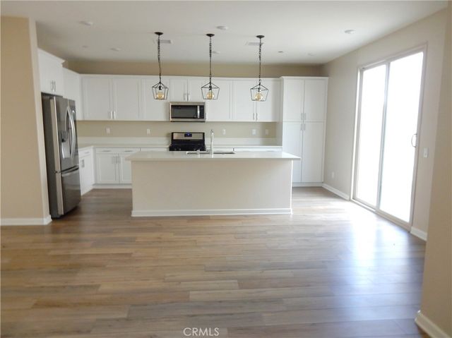 460 N Pinewood, Rialto, CA 92376