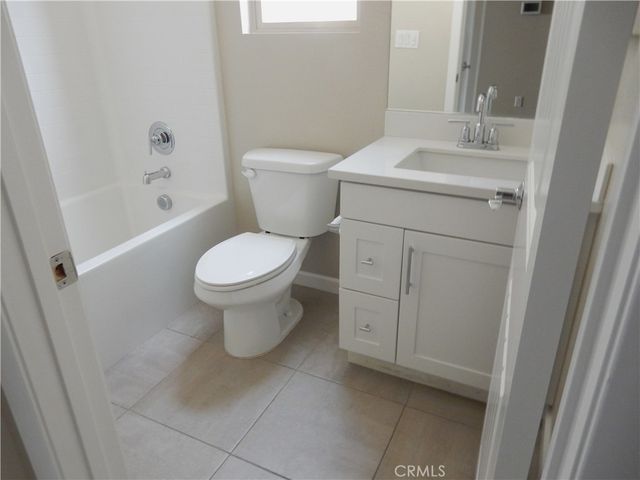 460 N Pinewood, Rialto, CA 92376
