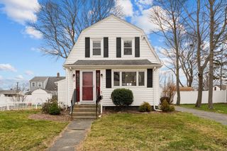 31 Howe St, Quincy, MA 02169