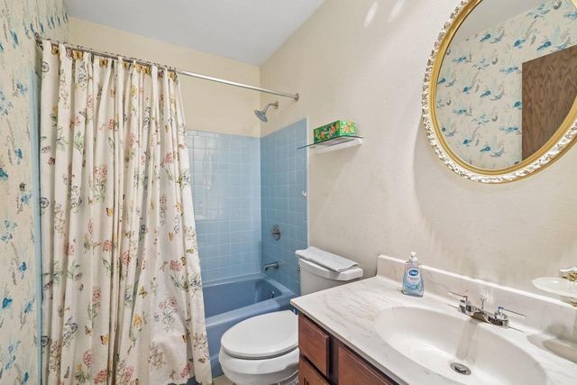 3745 Elna Road, Madison, WI 53718