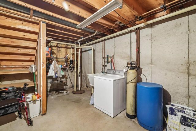 3745 Elna Road, Madison, WI 53718