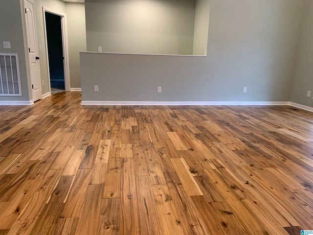 821 LAKESHORE CIRCLE, Warrior, AL 35180