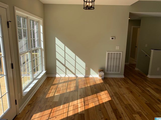 821 LAKESHORE CIRCLE, Warrior, AL 35180