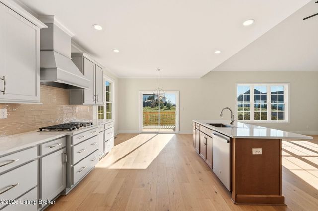 17614 Fox Spring Way, Louisville, KY 40245