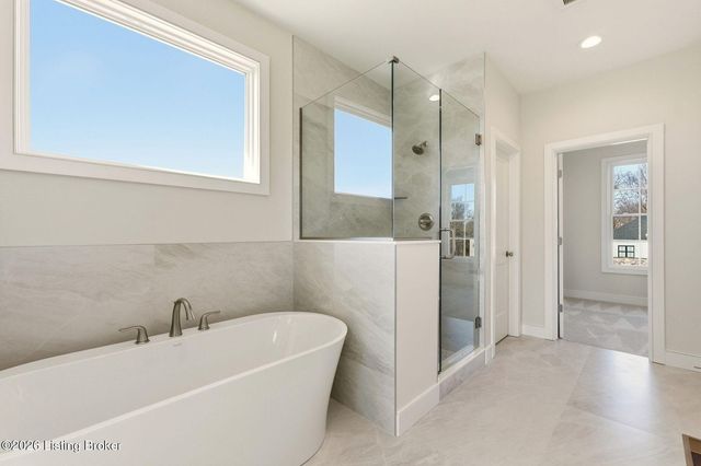 17614 Fox Spring Way, Louisville, KY 40245