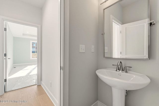 17614 Fox Spring Way, Louisville, KY 40245