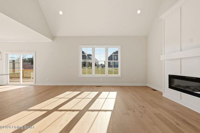 17614 Fox Spring Way, Louisville, KY 40245