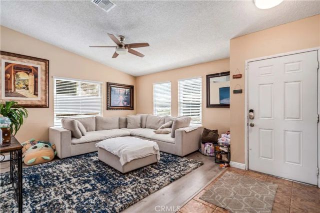 1335 Samra Avenue, Lancaster, CA 93535