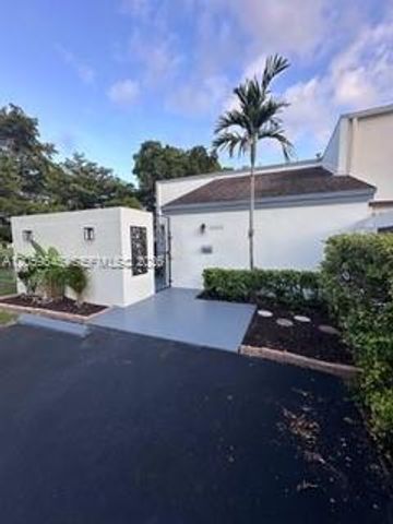 12300 SW 18 Te 0, Miami, FL 33175