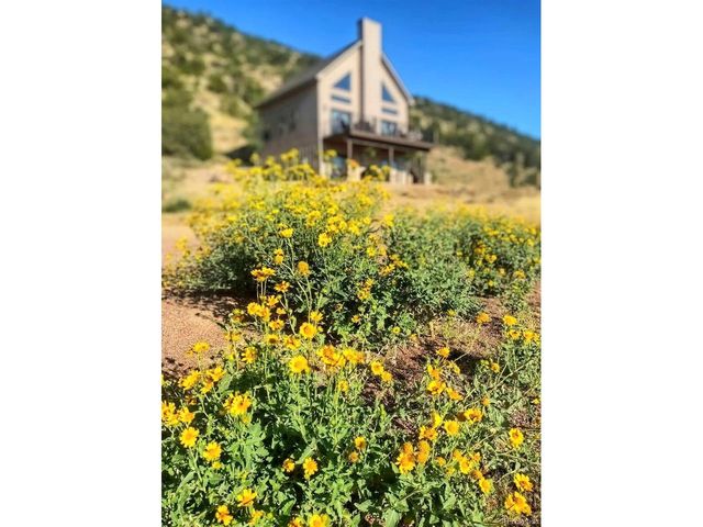 620 Foothills Dr, Canon City, CO 81212