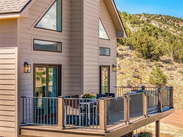 620 Foothills Dr, Canon City, CO 81212