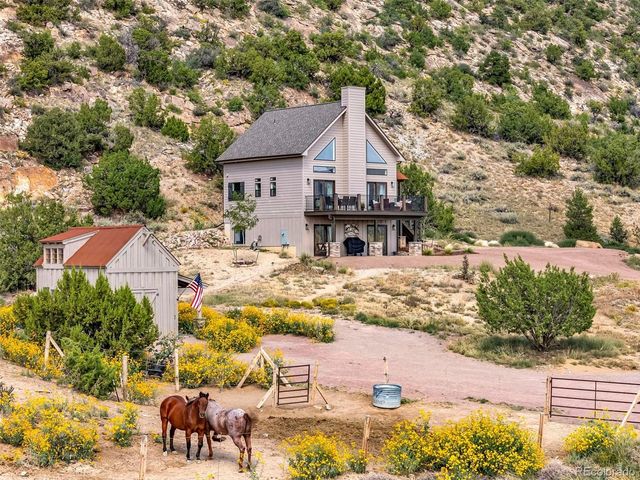 620 Foothills Dr, Canon City, CO 81212