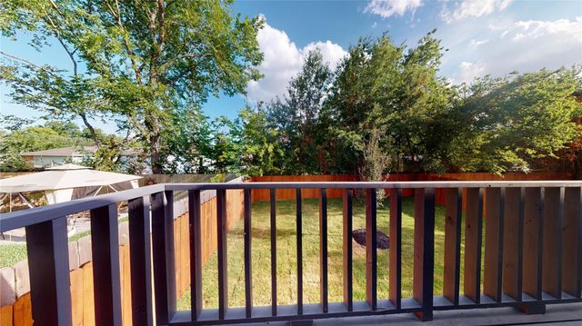 806 E 39th Street A, Houston, TX 77022