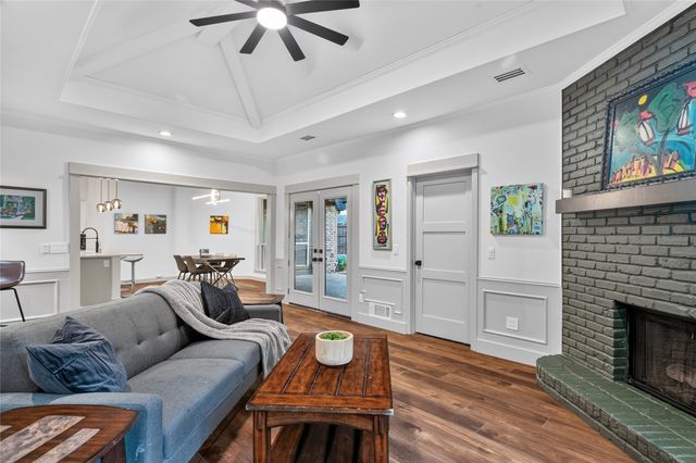6701 Leslie Court, Plano, TX 75023