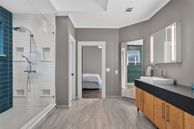 6701 Leslie Court, Plano, TX 75023