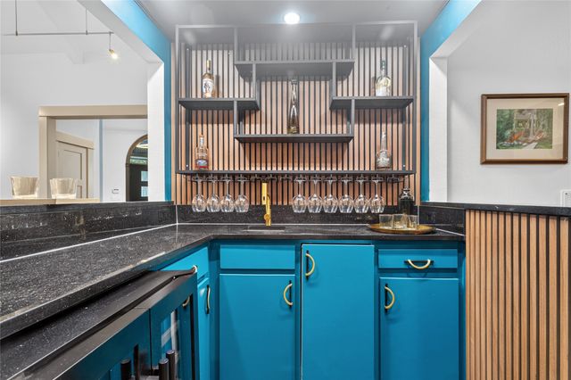6701 Leslie Court, Plano, TX 75023
