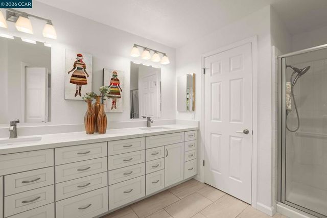 5593 Terra Granada Dr 3A, Walnut Creek, CA 94595