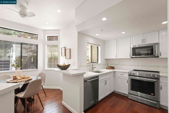 5593 Terra Granada Dr 3A, Walnut Creek, CA 94595