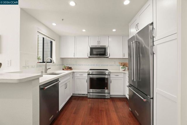 5593 Terra Granada Dr 3A, Walnut Creek, CA 94595