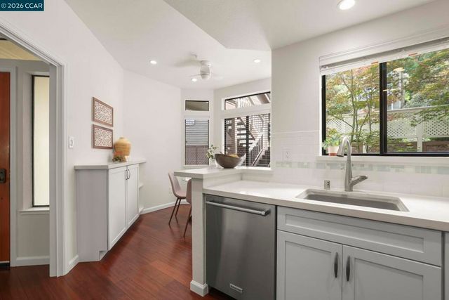 5593 Terra Granada Dr 3A, Walnut Creek, CA 94595