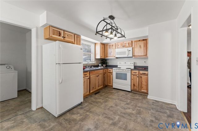 1816 Dublin St, Hopewell, VA 23860