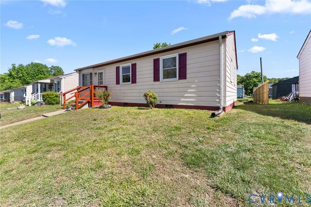 1816 Dublin St, Hopewell, VA 23860