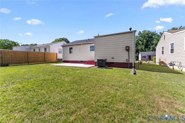 1816 Dublin St, Hopewell, VA 23860