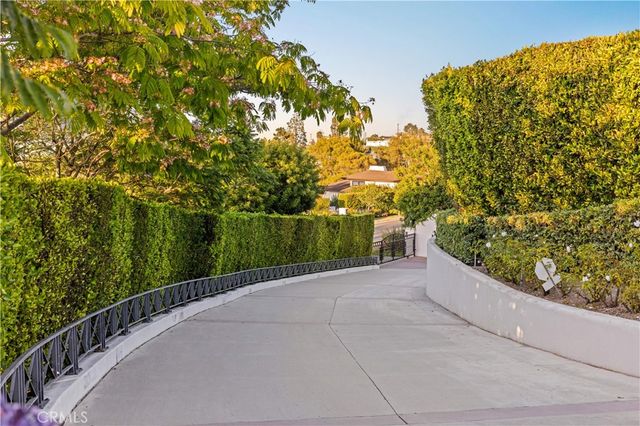 2228 Via Cerritos, Palos Verdes Estates, CA 90274